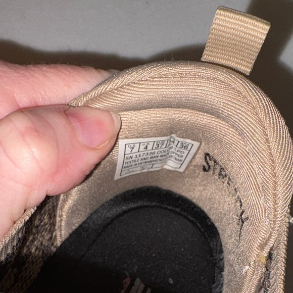 Skechers fashion sneakers animal print stretchy memory foam slip on size 7 - Picture 6 of 7